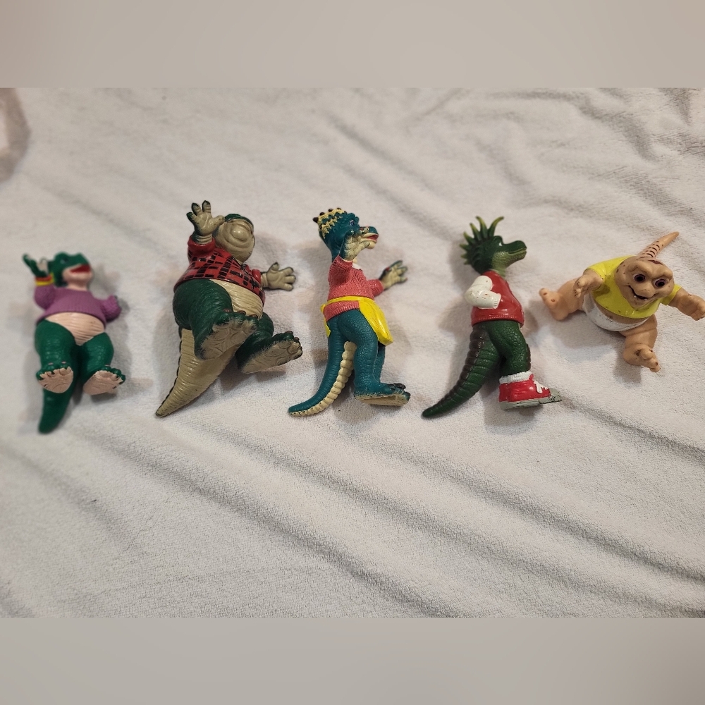 90's "Dinosaurs" Sinclair Family Figures